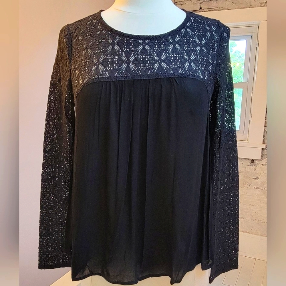 NWT Funkitribe Black Top